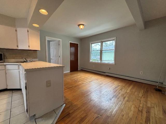 Condo for rent in Roselle, New Jersey