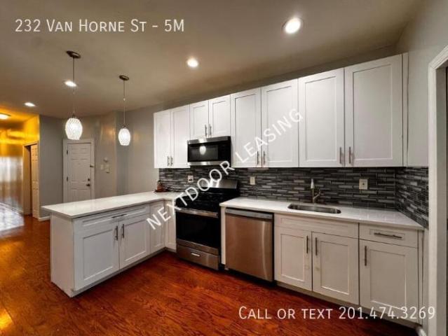 Condo for rent in Hudson, New Jersey
