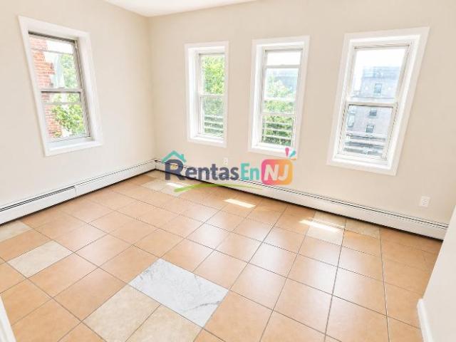 Condo for rent in Newark, New Jersey