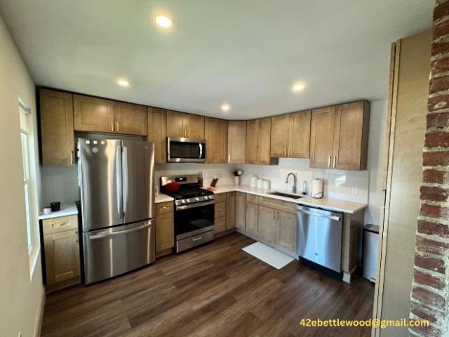 Condo for rent in Oaklyn, New Jersey