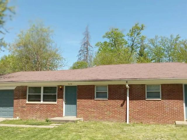 Condo for rent in Camby, Indiana