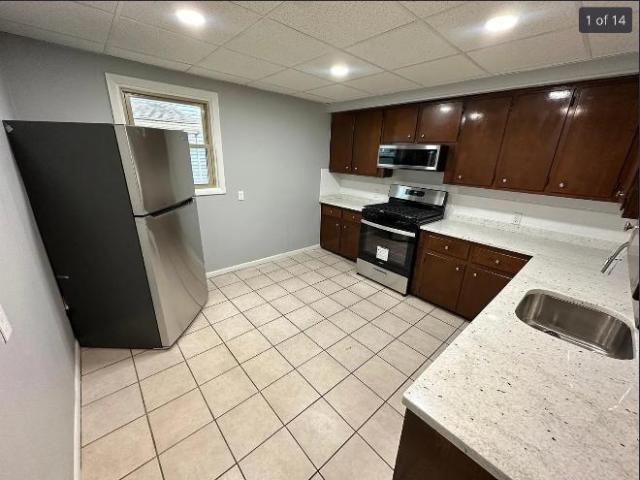 Condo for rent in Bristol, Massachusetts