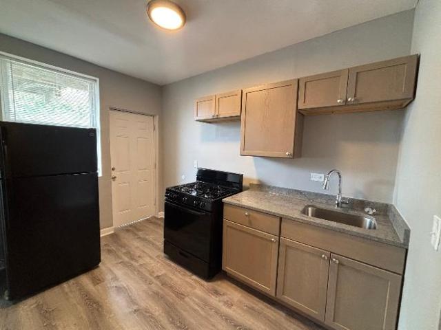 Condo for rent in Chicago Park, Illinois