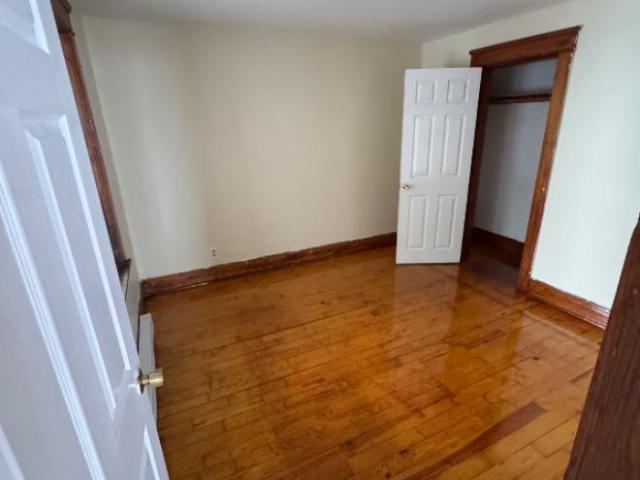 Condo for rent in Southbridge
