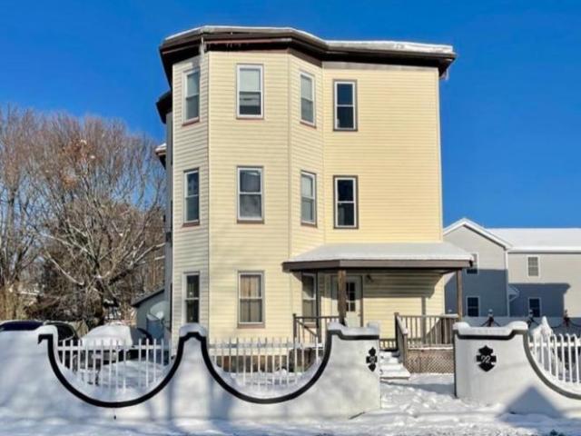 Condo for rent in Brockton