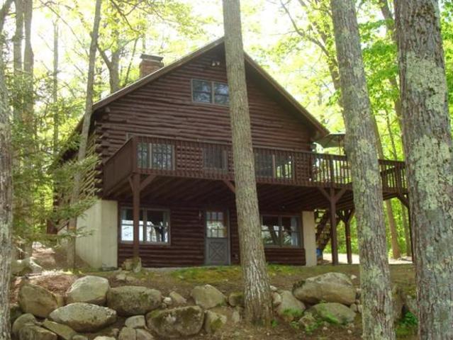 House for rent in Raymond, Maine