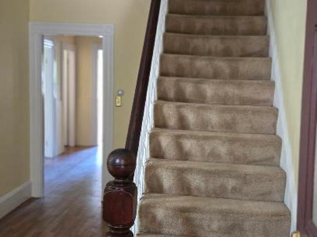 Townhouse for rent in Beverly, Massachusetts