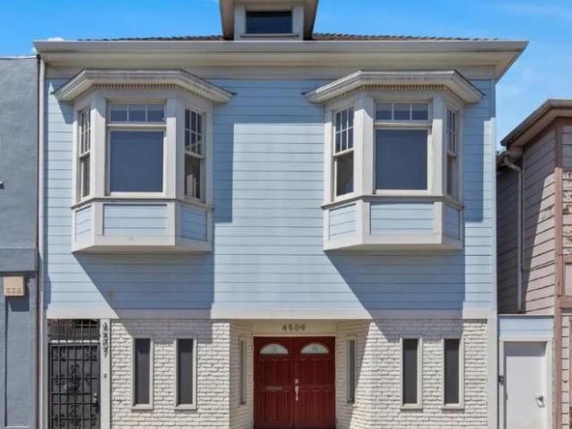 Townhouse for rent in Oakland