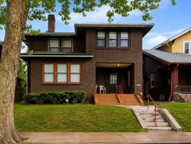Townhouse for rent in Pittsburg, Pennsylvania