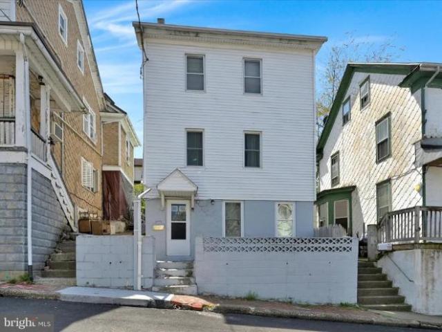Townhouse for rent in Academy Hill, Shamokin