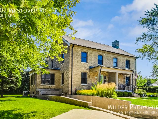 Apartment for rent in Highwood, Illinois