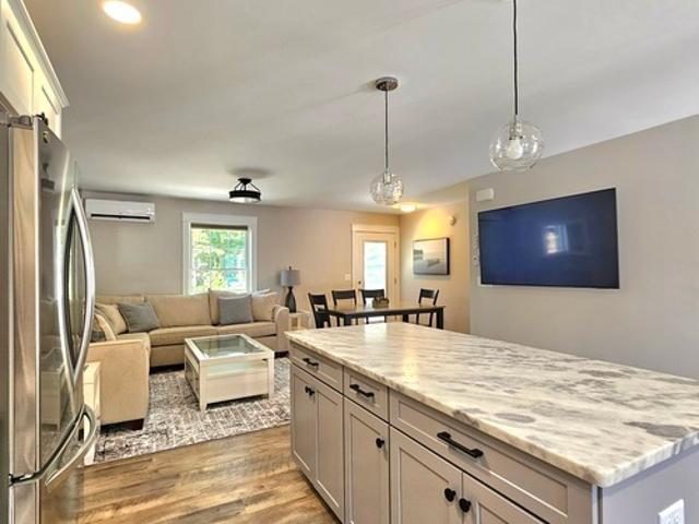 Apartment for rent in Maine