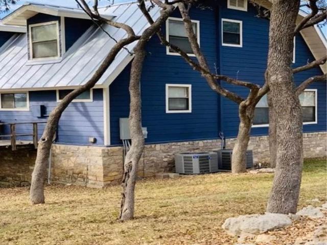 Apartment for rent in Leakey, Texas