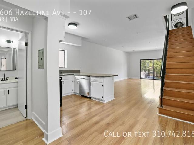 Apartment for rent in Van Nuys Neighborhood Council District, Canoga Park
