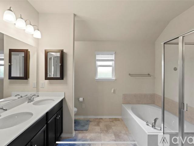 Apartment for rent in Aubrey