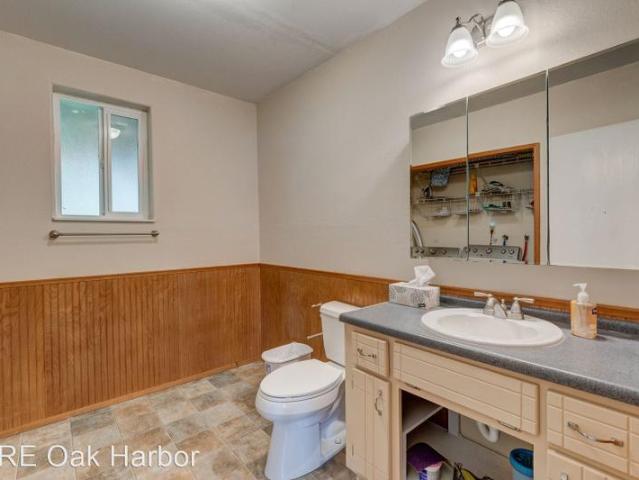 House for rent in Oak Harbor