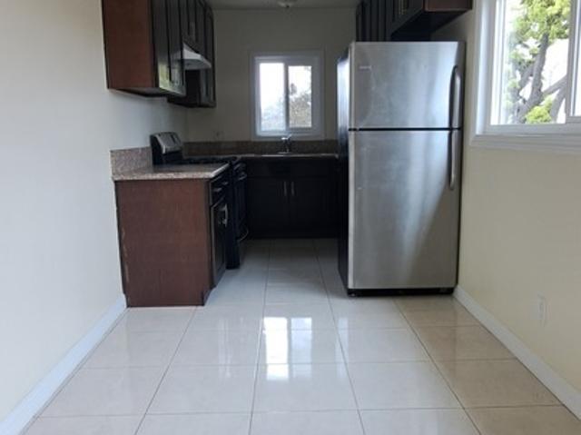 Apartment for rent in Canoga Park, California