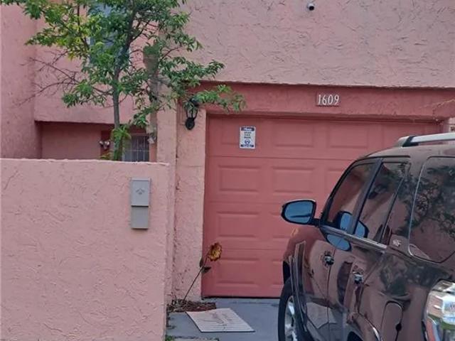 Apartment for rent in Lauderhill