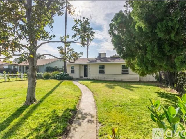 Apartment for rent in Lake Balboa Neighborhood Council District, Canoga Park