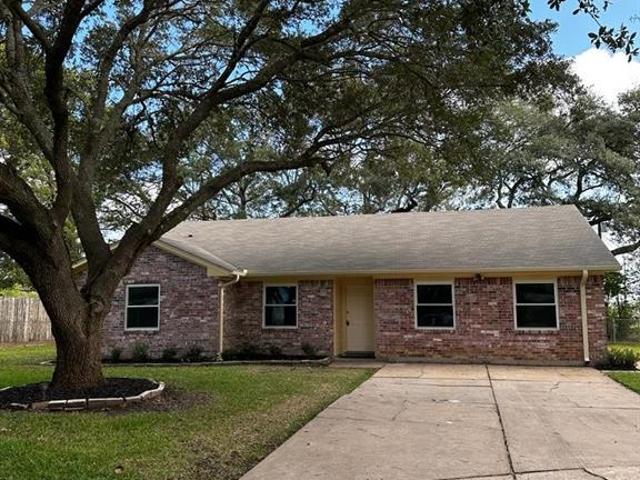 Apartment for rent in Alvin Apartment for rent in Alvin