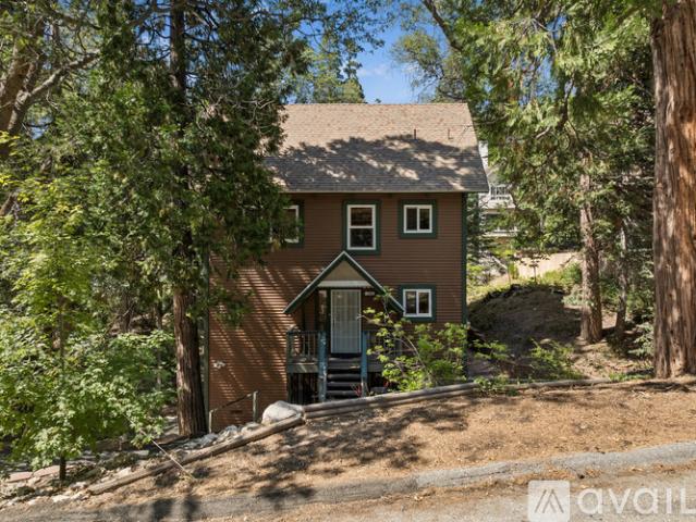 Apartment for rent in Blue Jay, California