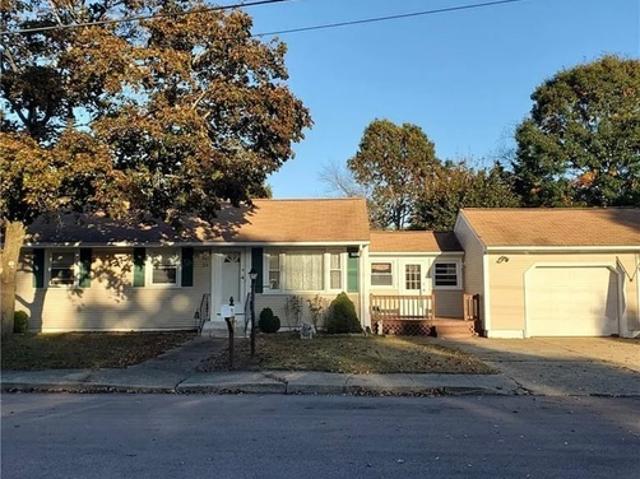 Apartment for rent in West Warwick, Rhode Island