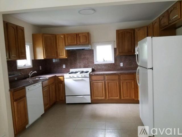 Apartment for rent in Summit