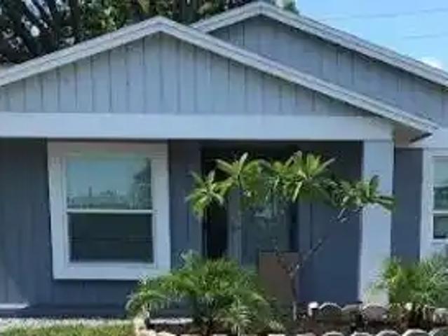 Apartment for rent in Crystal Beach, Florida