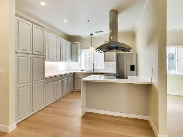 Apartment for rent in San Mateo, California