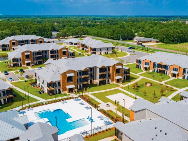 Apartment for rent in Daphne, Alabama