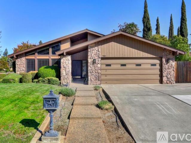 Apartment for rent in California