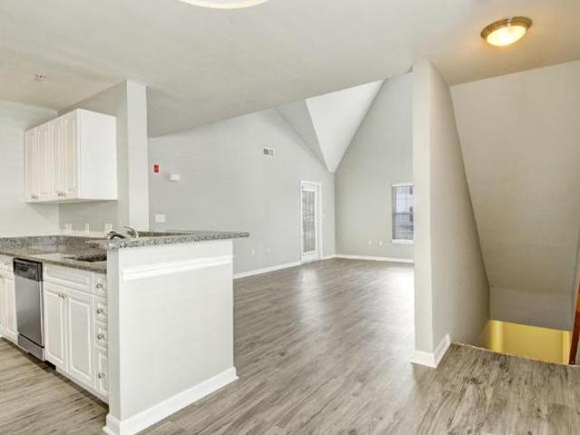 Apartment for rent in Danvers