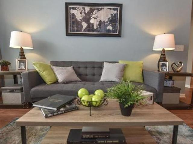 Apartment for rent in North Aurora