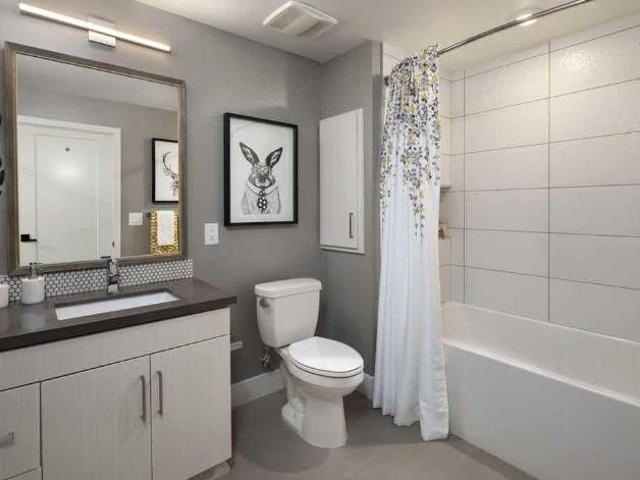 Apartment for rent in Marina Del Rey, California