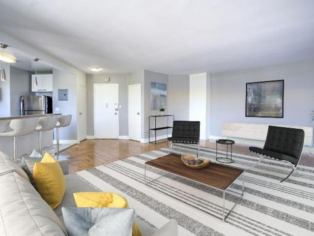 Apartment for rent in Canoga Park, California