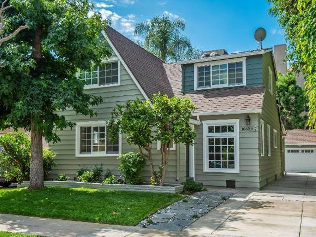 Condo for rent in Canoga Park, California