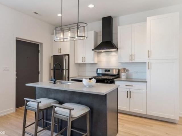 Condo for rent in Chicago Park, Illinois