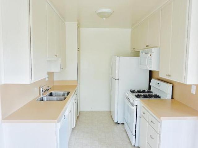 Condo for rent in Santa Monica, California