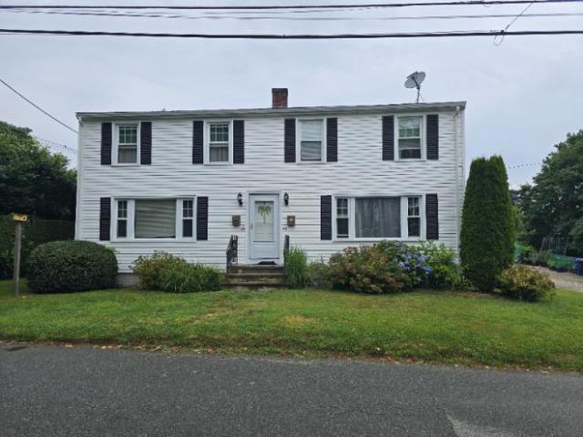 Condo for rent in Newport Condo for rent in Newport