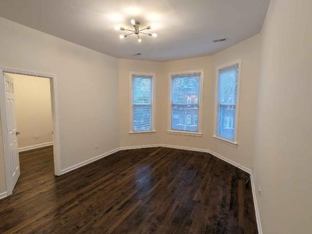 Condo for rent in Chicago Park, Illinois