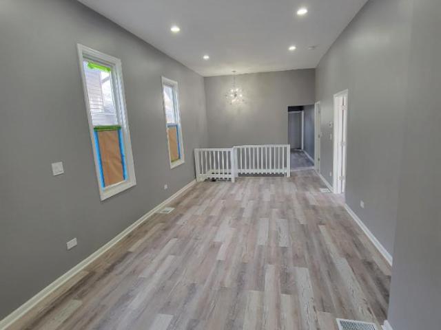 Condo for rent in Blue Island, Illinois