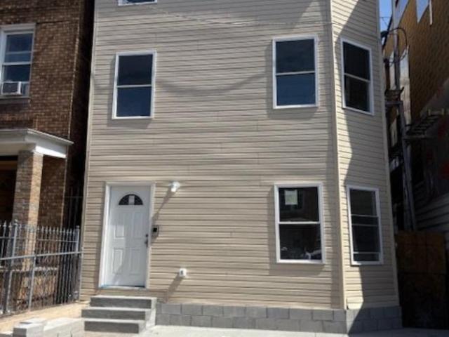 Condo for rent in Newark, New Jersey