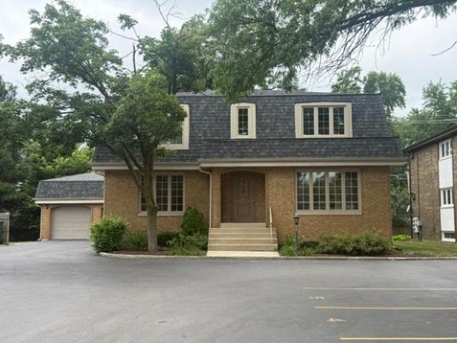 Condo for rent in La Grange, Illinois