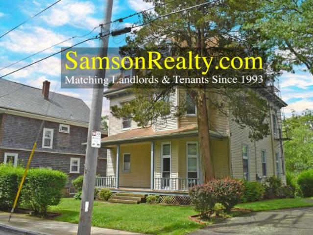 Condo for rent in Newport Condo for rent in Newport