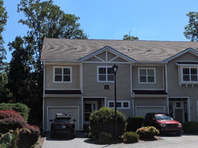 Condo for rent in Fletcher, North Carolina