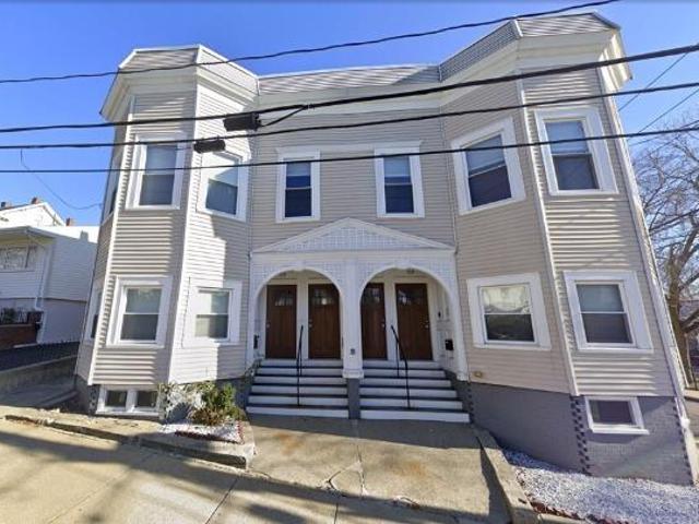 House for rent in Somerville