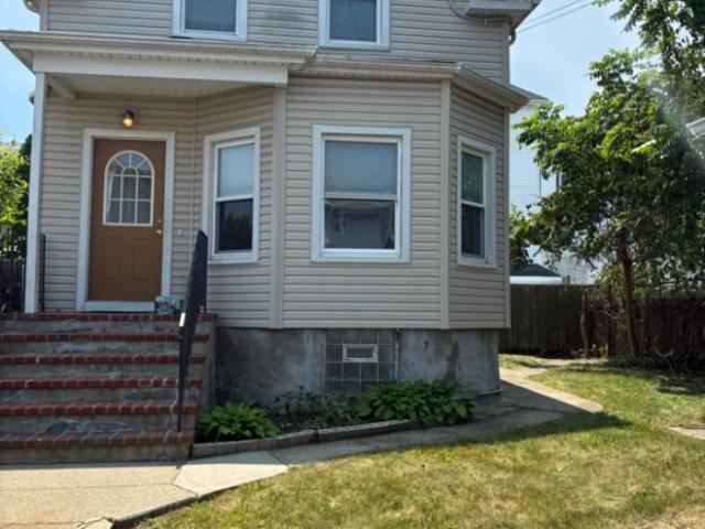House for rent in New Bedford