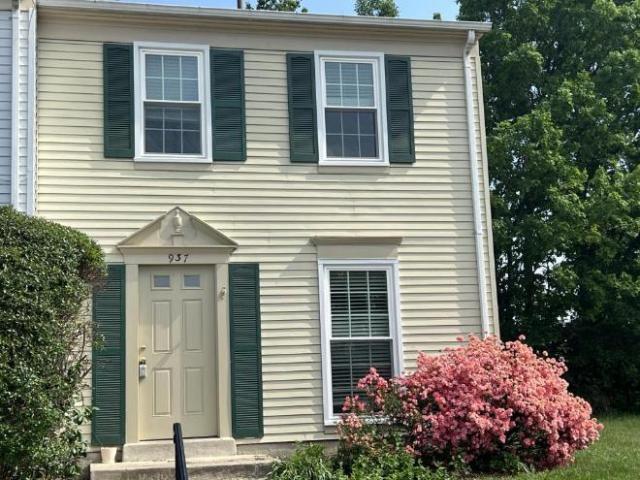 Townhouse for rent in Newberry, Sterling