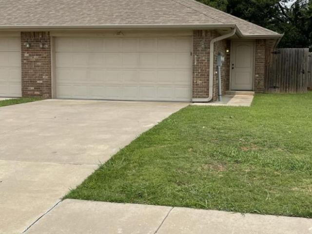 Townhouse for rent in Edmond, Oklahoma