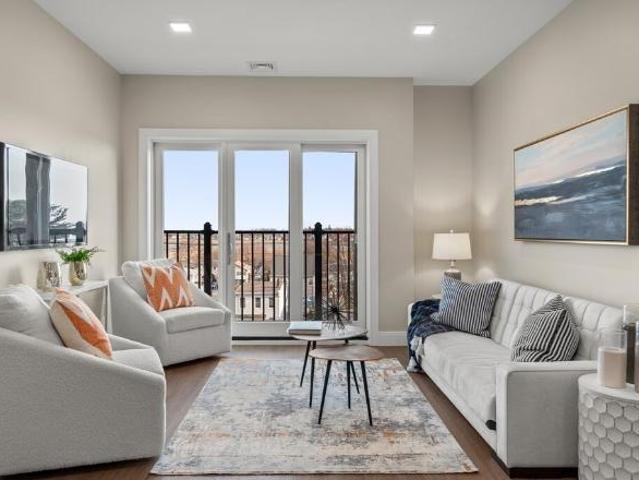 Townhouse for rent in Boston